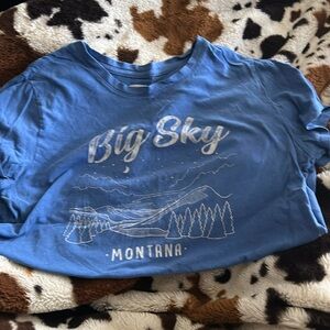 blue old navy tee